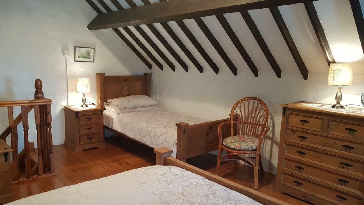 Stunning Views At Ballagh Cottage Newcastle نيوكاسل المظهر الخارجي الصورة